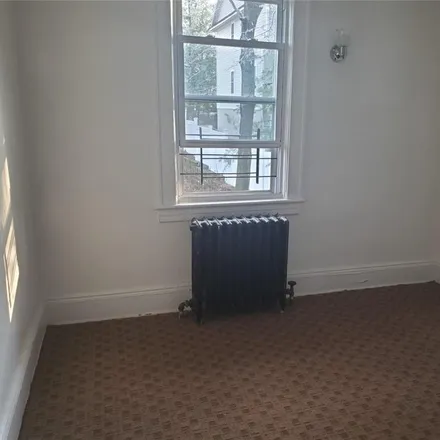 Image 5 - 114 Lincoln Avenue, Huguenot Park, City of New Rochelle, NY 10801, USA - Apartment for rent