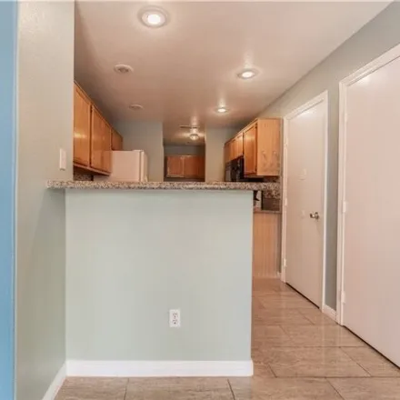 Image 7 - 3913 Twilight Star Drive, Spring Valley, NV 89117, USA - Townhouse for sale