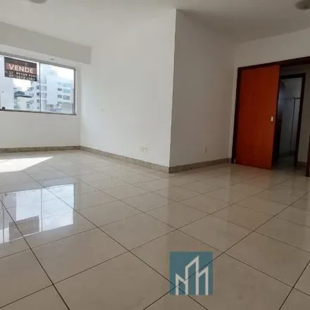 Buy this 3 bed apartment on Rua Petrópolis in Divinópolis - MG, 35500-151