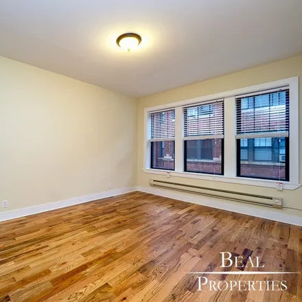 Rent this studio apartment on 4409 North Wolcott Avenue