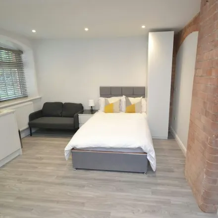 Rent this 1 bed apartment on 864 Woodborough Road in Nottingham, NG3 5QQ