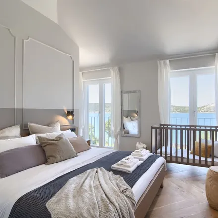 Rent this 3 bed house on Grad Novalja in Lika-Senj County, Croatia