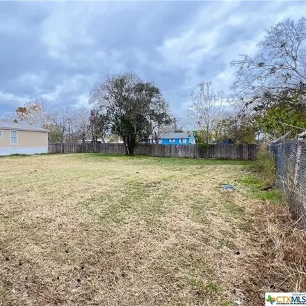 Image 3 - 215 Charles Street, Victoria, TX 77901, USA - Apartment for sale