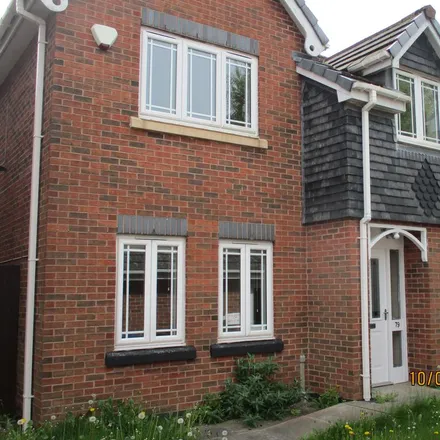 Rent this 4 bed house on Kirkwood Close in Aspull, WN2 1DZ