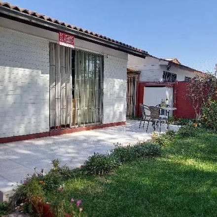 Buy this 3 bed house on Froilán Roa 1236 in 824 0494 Provincia de Santiago, Chile