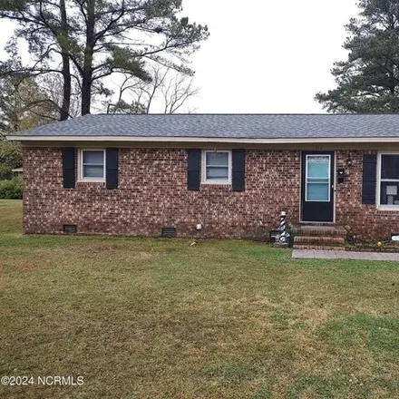 Buy this 3 bed house on 978 Devers Avenue in DeGraffenried Park, New Bern