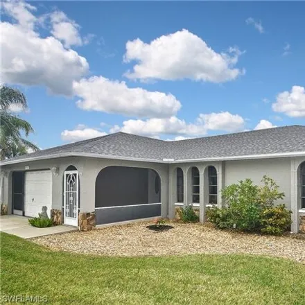 Image 2 - 575 Southeast 3rd Street, Cape Coral, FL 33990, USA - House for sale