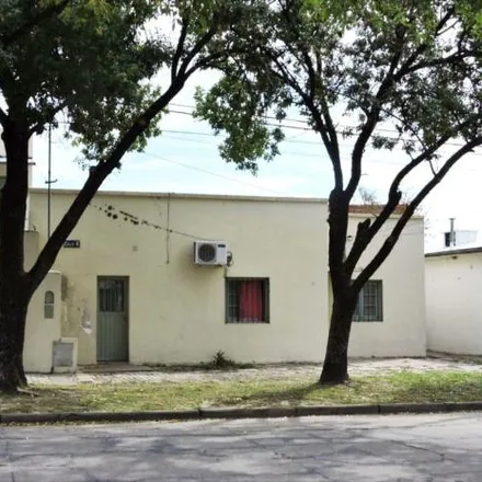 Buy this 4 bed house on Calle 6 166 in Barrio Sartor, Municipio de Avellaneda