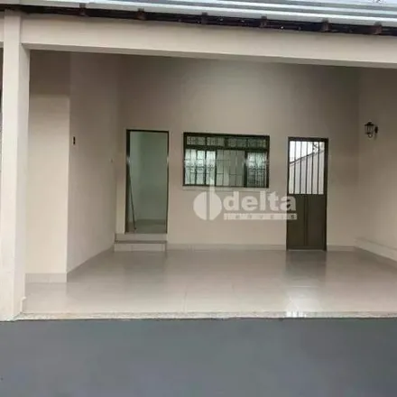 Rent this 3 bed house on Avenida Monsenhor Eduardo in Bom Jesus, Uberlândia - MG