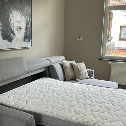 Rent this 1 bed apartment on Avenue du Bois de la Cambre - Terkamerenboslaan 83 in 1050 Ixelles - Elsene, Belgium