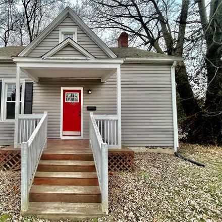 Rent this 3 bed house on 146 West Washington Street in Collinsville, IL 62234