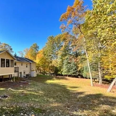 Image 2 - 1311 Snow Mass Road, Paradise Township, PA 18332, USA - House for sale