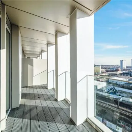 Image 6 - Centre Stage, Fountain Park Way, London, W12 7NP, United Kingdom - Apartment for sale