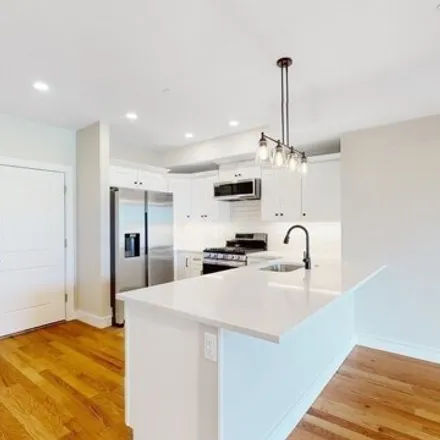 Image 3 - 15 William Jackson Avenue, Boston, MA 02135, USA - Apartment for rent