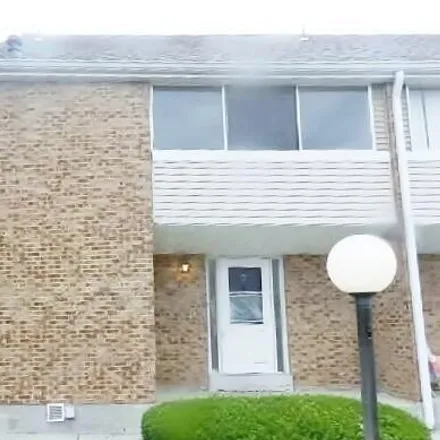 Buy this 3 bed condo on 121 West Ticonderoga Drive in Westerville, OH 43081