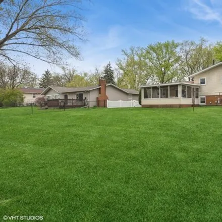 Image 4 - 6864 Meadowcrest Drive, Downers Grove, IL 60516, USA - House for sale