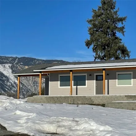 Buy this 2 bed house on 121 Slide View Lane in Chelan County, WA 98831
