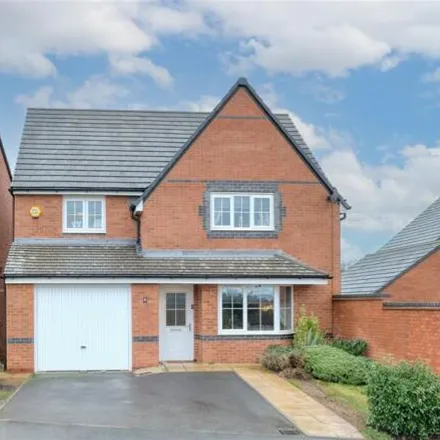 Buy this 4 bed house on Norton Way in Lickey End, B61 0FD