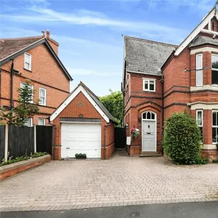 Buy this 4 bed duplex on The Crescent in Bromsgrove, B60 2DF