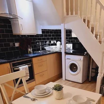 Rent this 1 bed house on Luton in LU2 0EA, United Kingdom