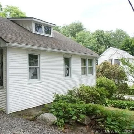 Rent this 3 bed house on 36 Spring Glen Road in Giants Neck, East Lyme
