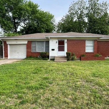 Rent this 3 bed house on 505 Highland Boulevard in Richardson, TX 75081