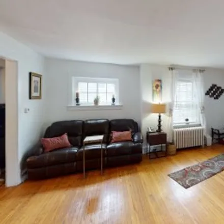 Buy this 3 bed apartment on 84 Ardmore Avenue