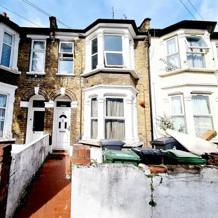 Image 1 - Palamos Road, London, E10 7JF, United Kingdom - Apartment for rent
