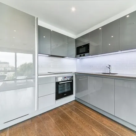 Image 3 - South Garden View, Sayer Street, London, SE17 1FE, United Kingdom - Apartment for rent