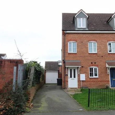 Buy this 3 bed duplex on 79 Meadowsweet Way in Bloxwich, WS3 1BP
