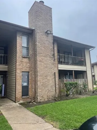 Buy this 2 bed condo on Bissonnet Street in Houston, TX 77031