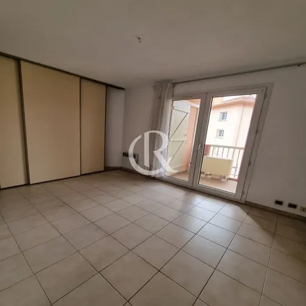 Rent this 3 bed apartment on 62 Avenue Alexis Godillot in 83400 Hyères, France