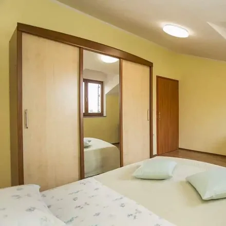 Image 3 - Općina Vrsar, Trg Degrassi 1, 52450 Vrsar, Croatia - Apartment for rent