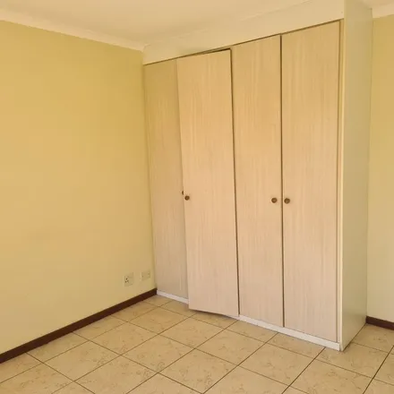 Image 8 - unnamed road, Johannesburg Ward 32, Sandton, 2054, South Africa - Apartment for rent
