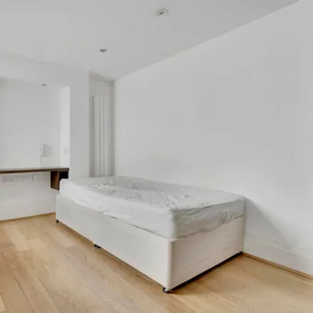 Rent this studio loft on 13 Inglewood Road in London, NW6 1RB