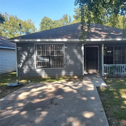 Buy this 3 bed house on 4002 Coolidge Street in Dallas, TX 75215