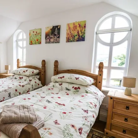 Rent this 2 bed duplex on Llangeler in SA44 5DW, United Kingdom