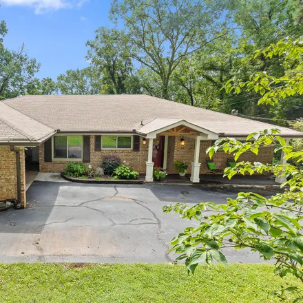 Buy this 5 bed house on 1002 Ault Drive in Ridgeside, Chattanooga