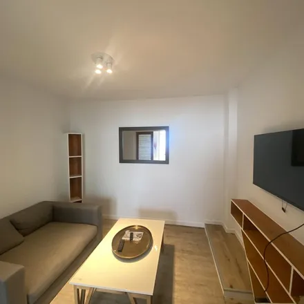 Rent this 2 bed apartment on Rue Jean Morjau - Jean Morjaustraat 66 in 1070 Anderlecht, Belgium