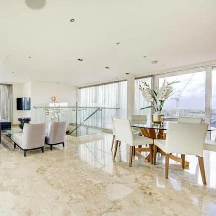 Rent this 5 bed house on Compass House in 5 Park Street, London