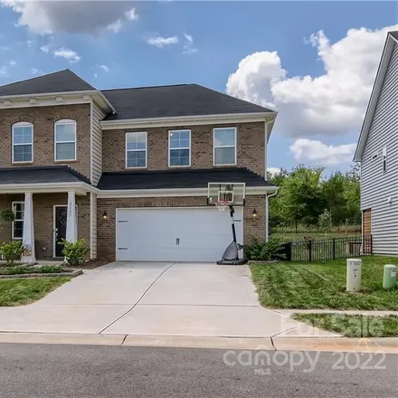 Buy this 5 bed loft on 4311 Hickory Hollow Road in Gastonia, NC 28056