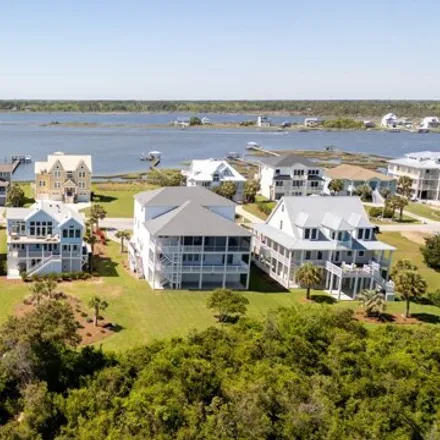 Image 7 - 31 Sailview Drive, North Topsail Beach, NC 28460, USA - House for sale