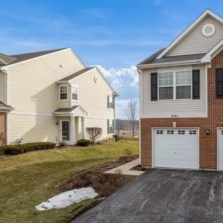 Buy this 3 bed condo on 1016 Como Circle in Hampshire, Hampshire Township
