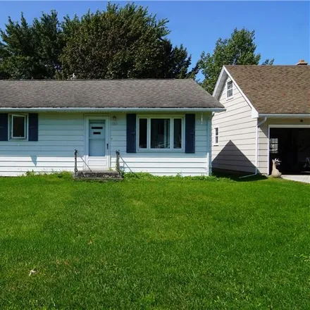 Buy this 2 bed house on 701 North Boardman Street in Thorp, Clark County