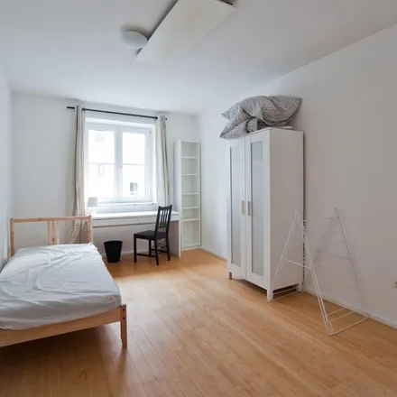 Rent this 2 bed apartment on Wohnanlage "Alfons und Augusta" in Alfonsstraße, 52070 Aachen