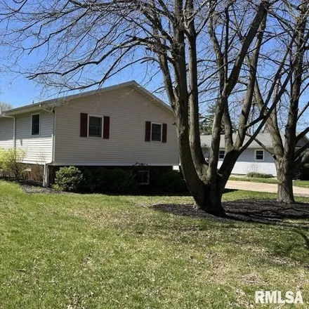 Image 2 - 871 West Chase Street, Macomb, IL 61455, USA - House for sale
