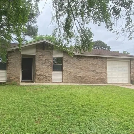 Buy this 3 bed house on 933 M Street in Barling, AR 72923
