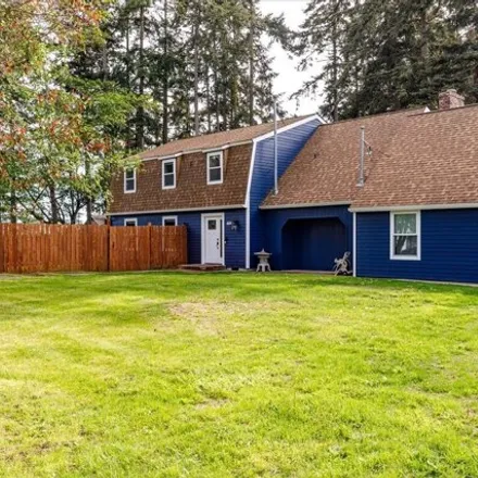 Buy this 5 bed house on 1509 Southwest Putnam Drive in Oak Harbor, WA 98277