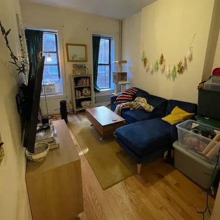 Image 4 - 527 East 83rd Street, New York, NY 10028, USA - Room for rent