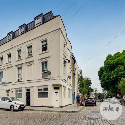 Rent this studio apartment on Paddington Arts in 32 Woodfield Road, London